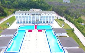 White Palace Hotel